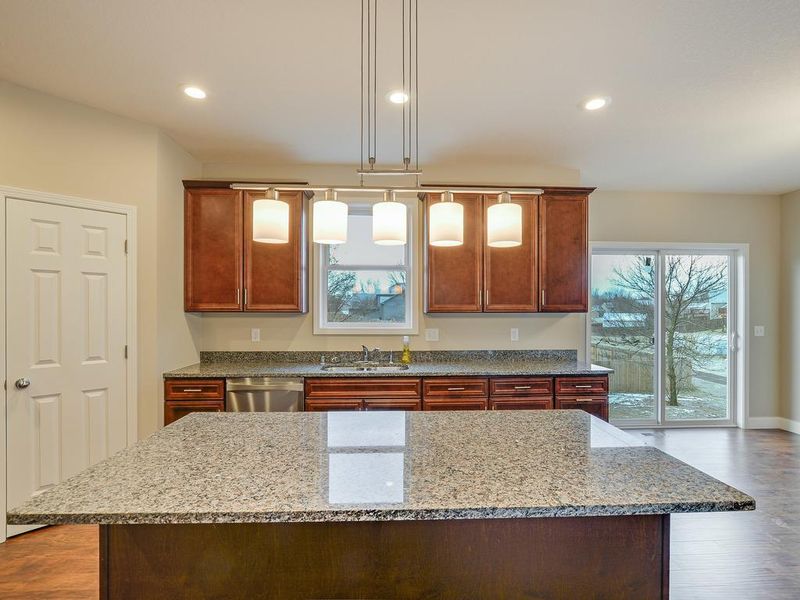 12138 Wedgewood Dr NW, Coon Rapids, MN 55433