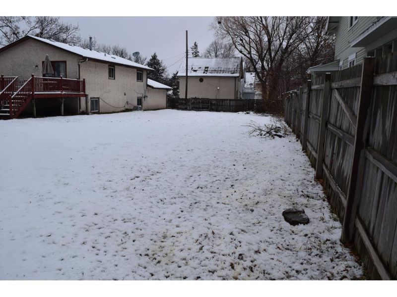 1024 30th Ave N, Minneapolis, MN 55411
