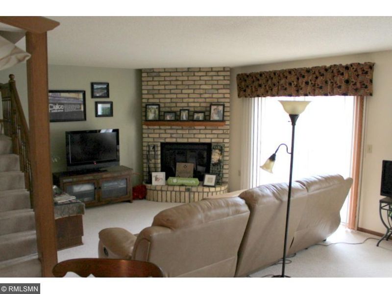 3652 Auger Ave, White Bear Lake, MN 55110