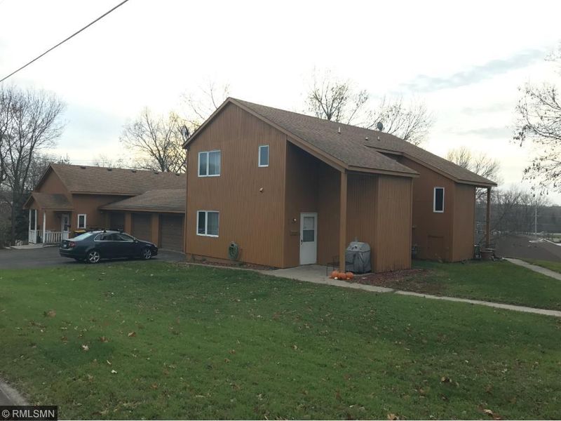 401 Plum St S, Northfield, MN 55057