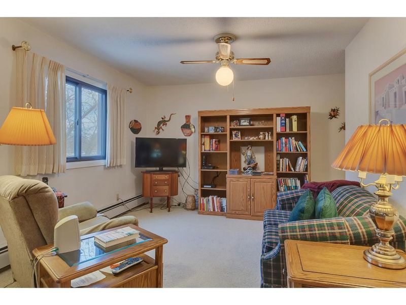 1340 9th Ave S #302, Saint Cloud, MN 56301