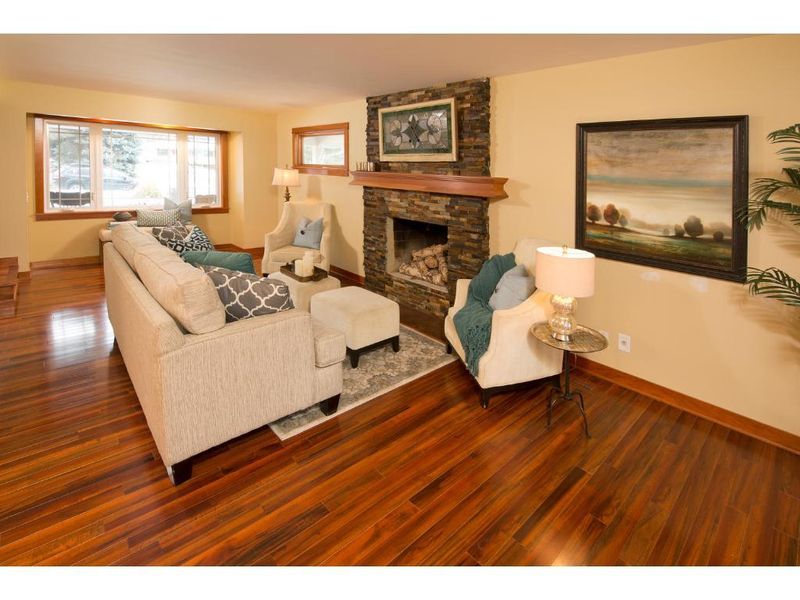17815 Cynthia Dr, Minnetonka, MN 55345