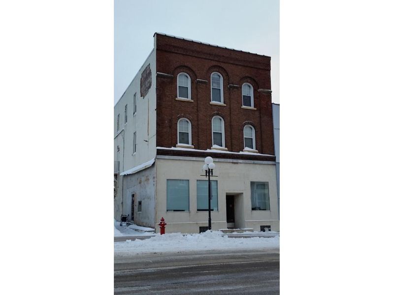 301 Plum St #305, Red Wing, MN 55066