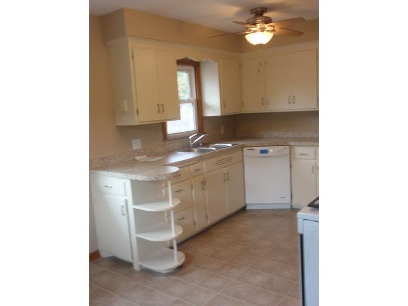 1440 Jersey Ave S, Saint Louis Park, MN 55426