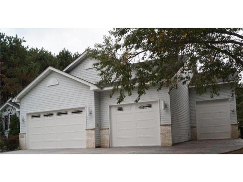 17230 Kenyon St NE, Andover, MN 55304