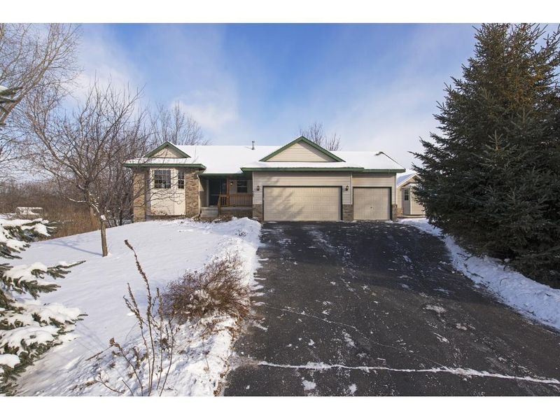 609 142nd Ave NW, Andover, MN 55304