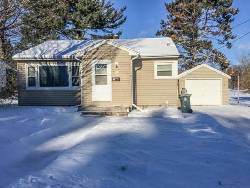 147 Oak St, Amery, WI 54001