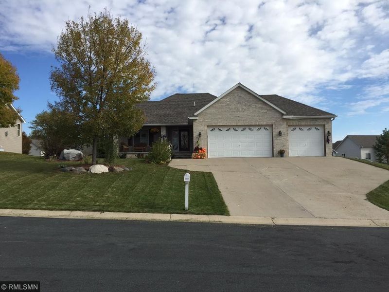 3857 Meadowview Ter, Saint Bonifacius, MN 55375