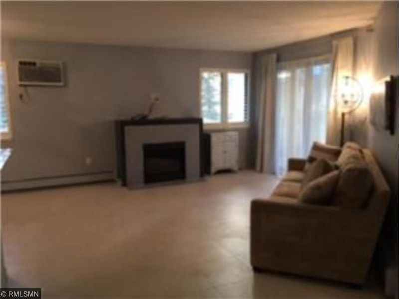 7631 Edinborough Way #5115, Edina, MN 55435