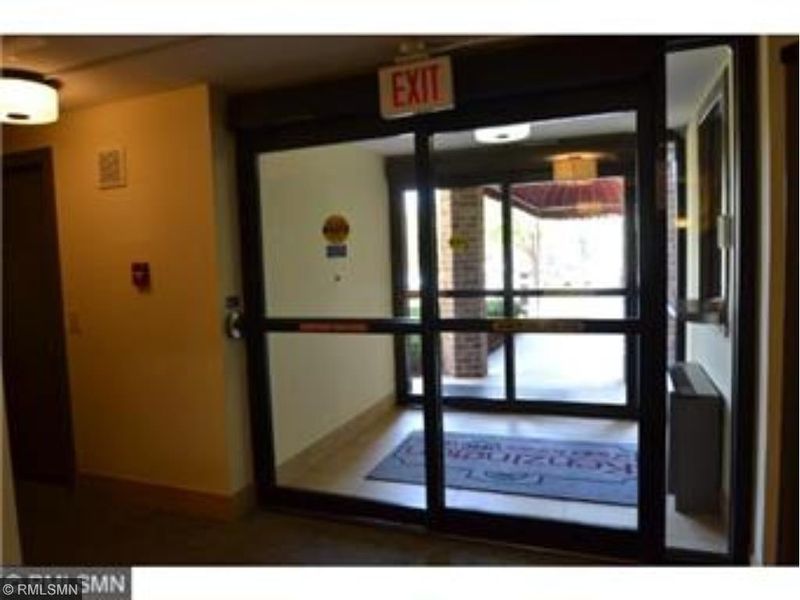 2601 Kenzie Ter #219, Saint Anthony, MN 55418