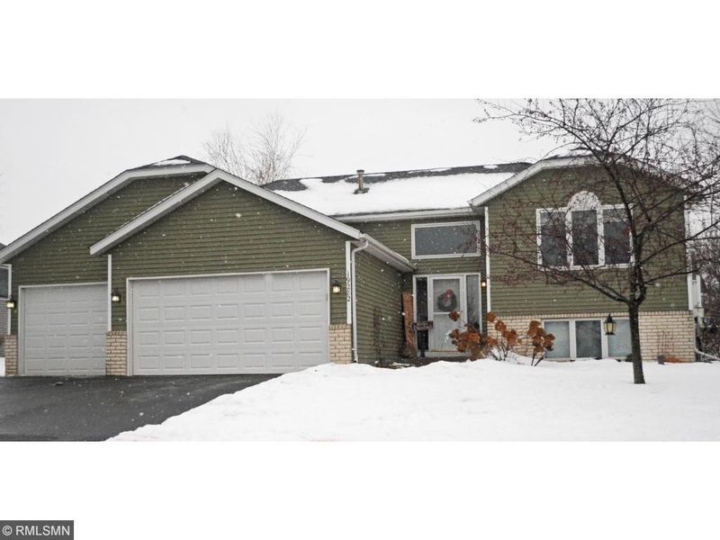 19282 Encore Ct, Farmington, MN 55024