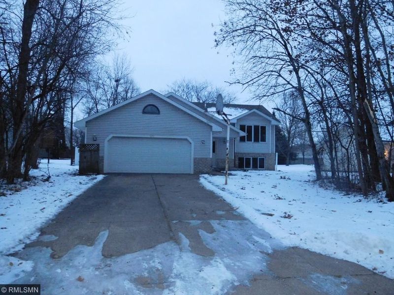 1072 5th Ave SW, Forest Lake, MN 55025