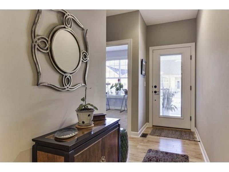 7723 Madelyn Creek Dr, Victoria, MN 55386
