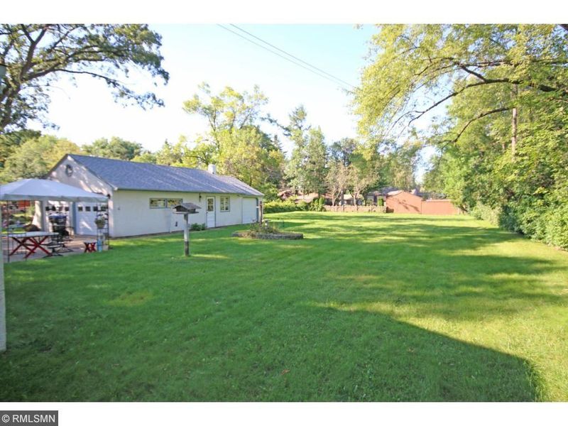 803 County Road B W, Roseville, MN 55113