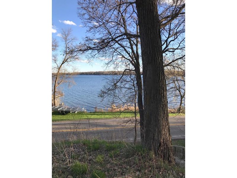 8469 224th St N, Forest Lake, MN 55025