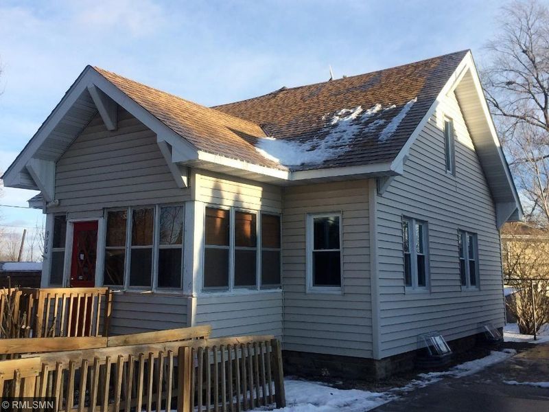970 Dodd Rd, West Saint Paul, MN 55118