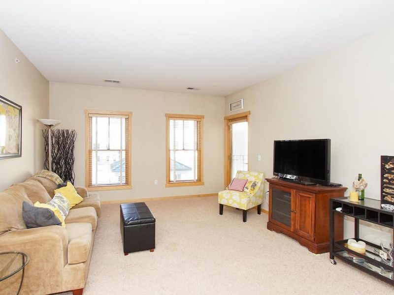 350 Main St N #314, Stillwater, MN 55082