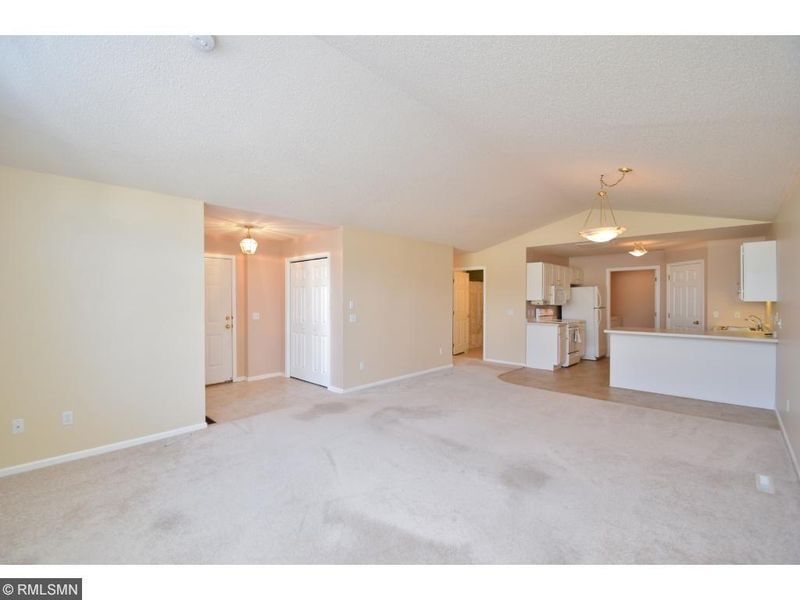 930 Golden Pond Ct, Buffalo, MN 55313