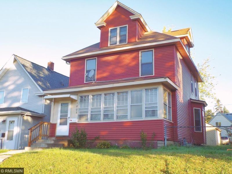 1005 Sims Ave, Saint Paul, MN 55106