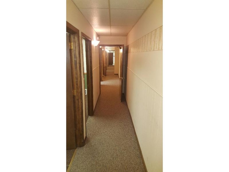 133 2nd Ave SW, Cambridge, MN 55008