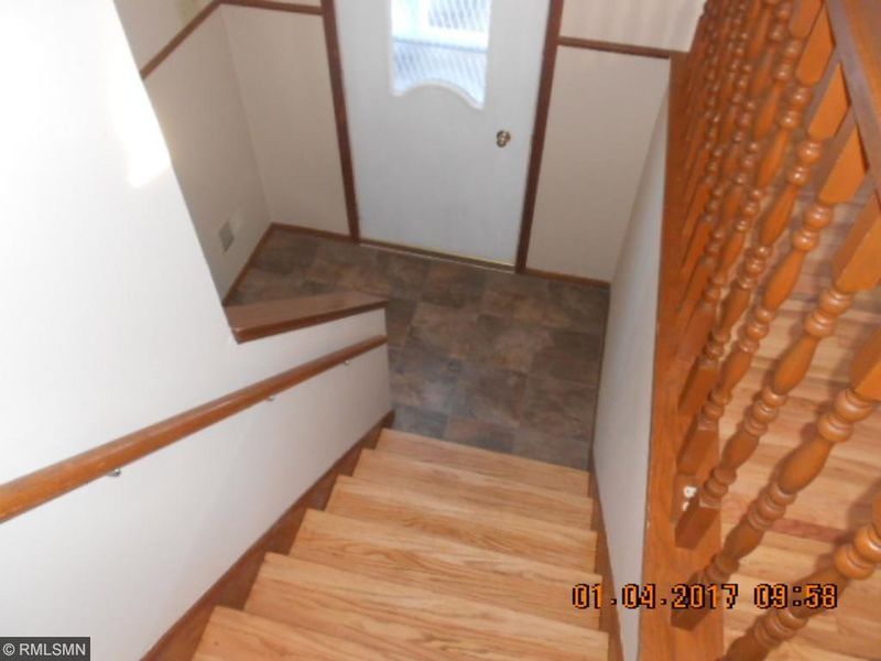 15709 N Lund Rd, Eden Prairie, MN 55346