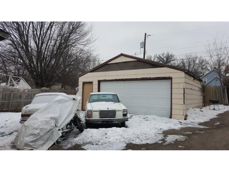893 Euclid St, Saint Paul, MN 55106