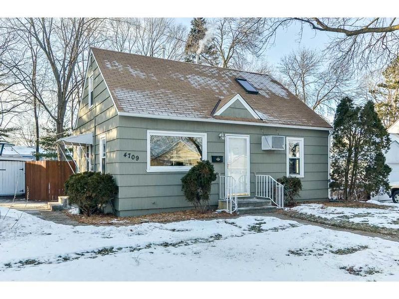 4709 Georgia Ave N, Crystal, MN 55428