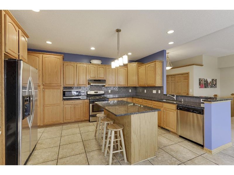 22837 Zion Pw NW, Bethel, MN 55005