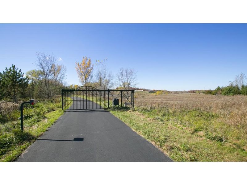 4870 Elmore Ave, Webster, MN 55088