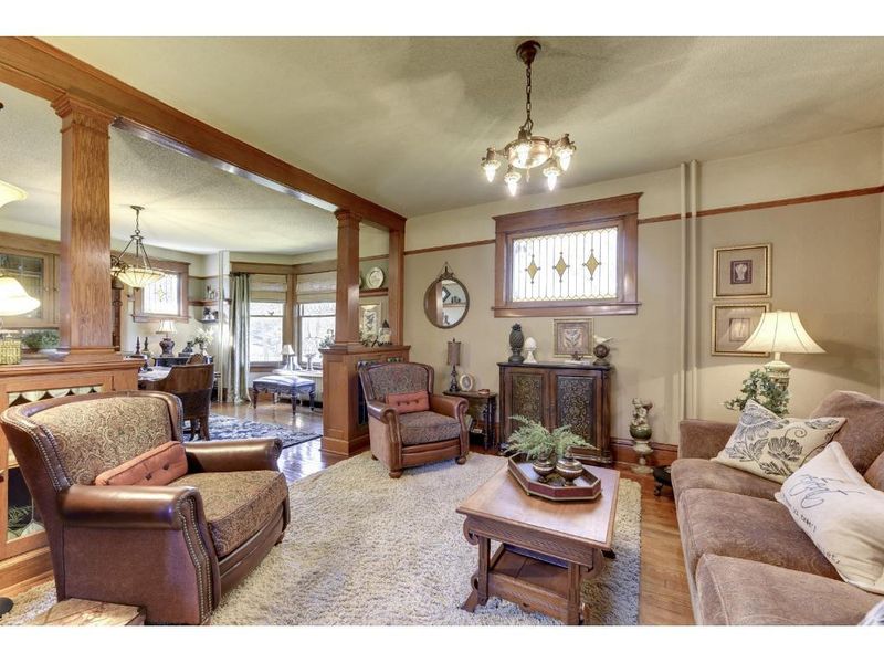 425 Franklin Ave E, Delano, MN 55328