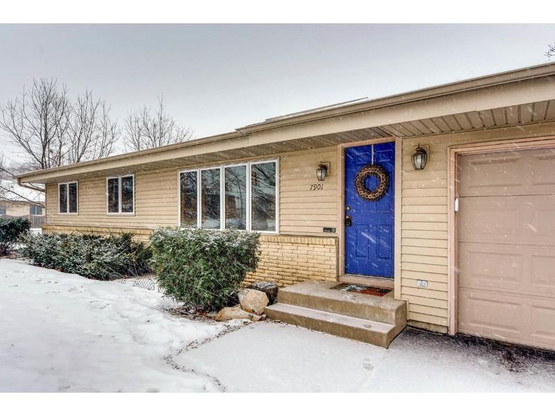 7901 49th Ave N, New Hope, MN 55428