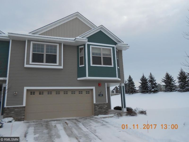 3159 Frontier Dr, Woodbury, MN 55129