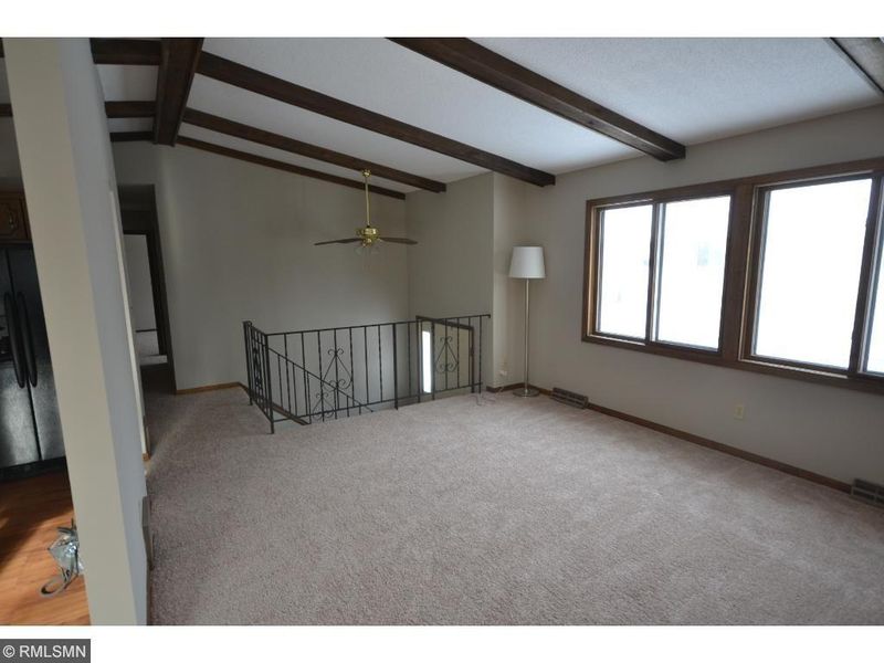 465 NE 96th Ln, Blaine, MN 55434