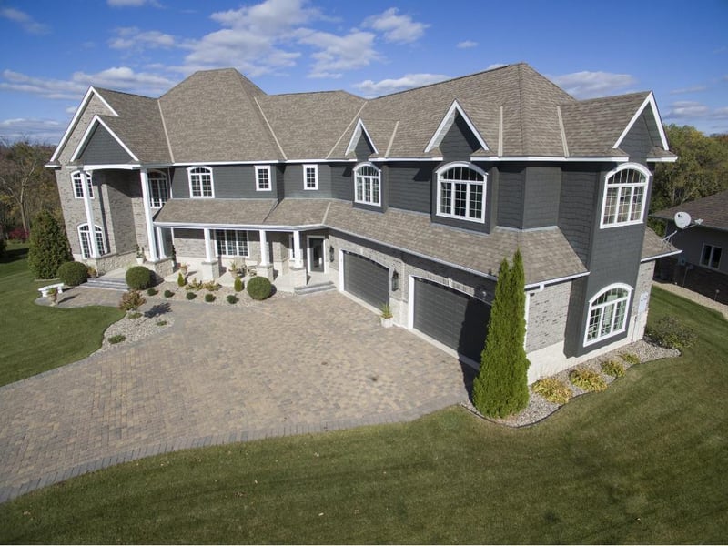 8630 Kelzer Pond Dr, Victoria, MN 55386