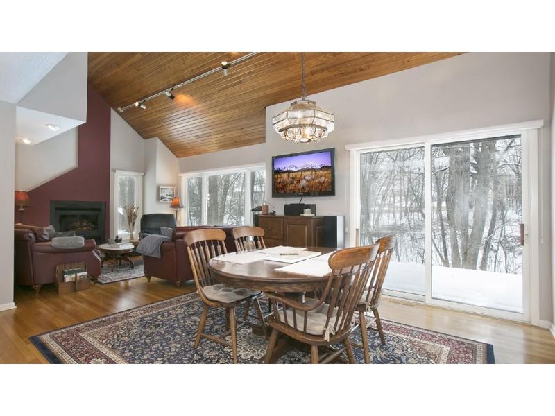 38 Apple Glen Rd, Long Lake, MN 55356