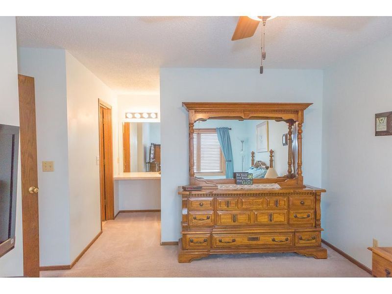 1290 119th Ln NW, Coon Rapids, MN 55448