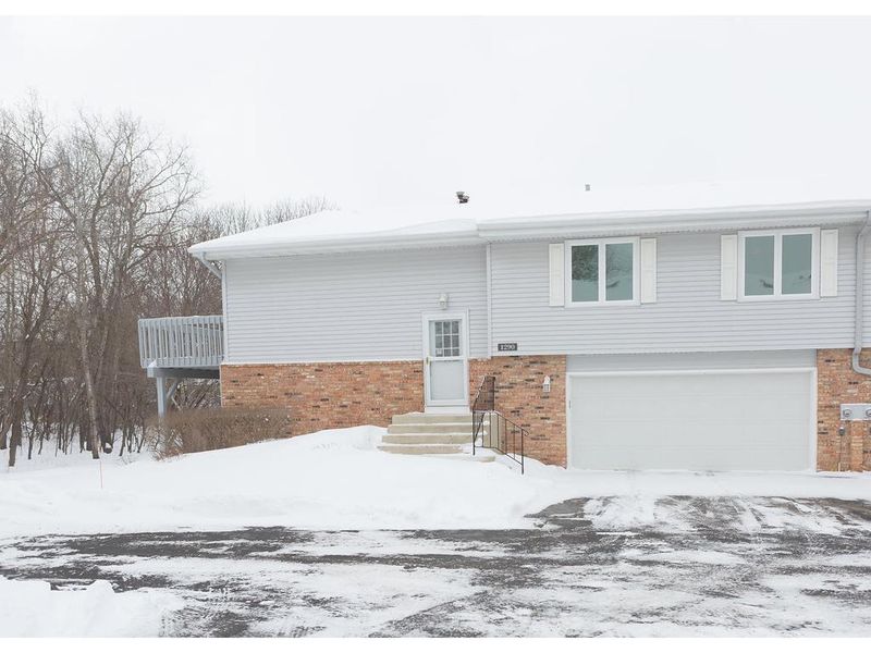 1290 119th Ln NW, Coon Rapids, MN 55448