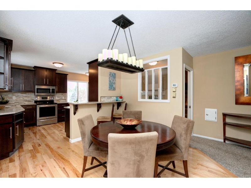 3635 Wescott Hills Dr, Eagan, MN 55123