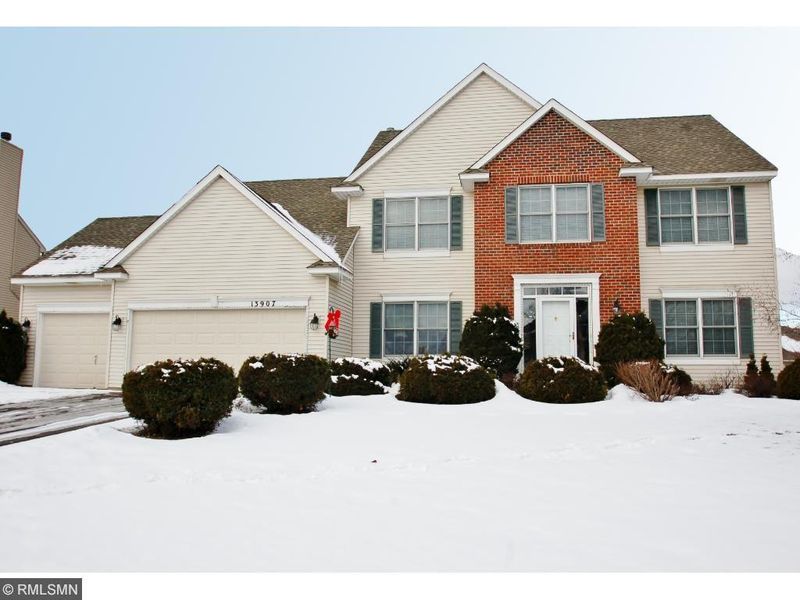 13907 Fallbrook Way, Apple Valley, MN 55124