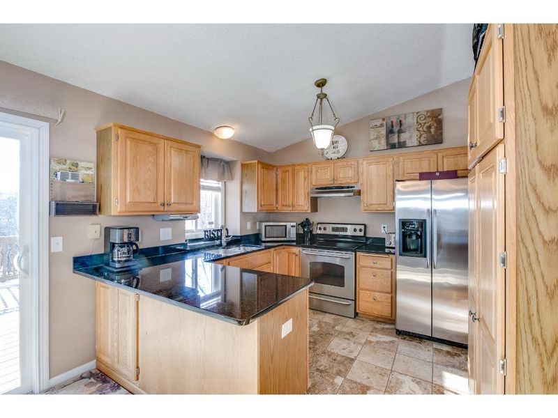 5695 S Park Dr, Savage, MN 55378