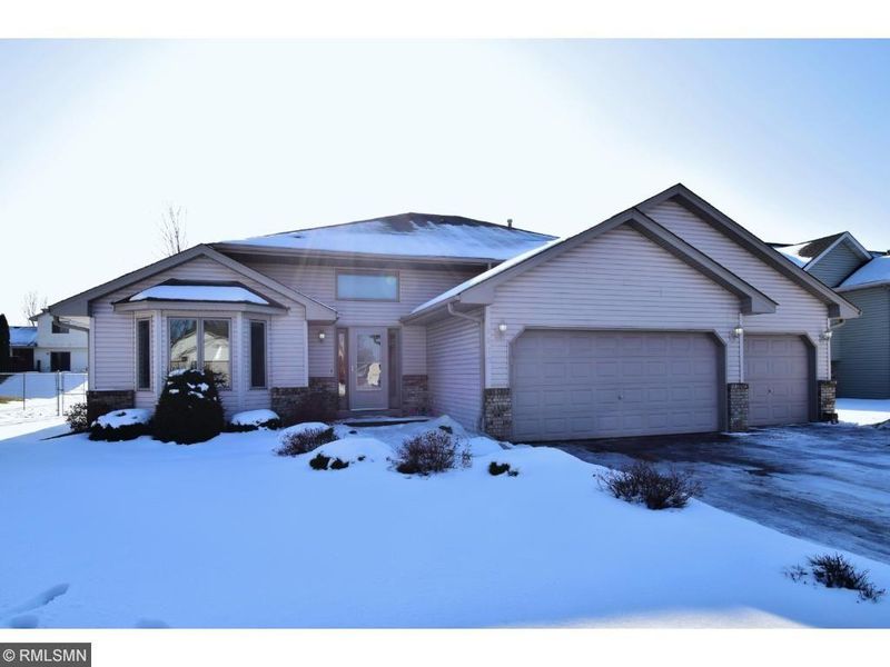 1670 126th Ave NE, Blaine, MN 55449