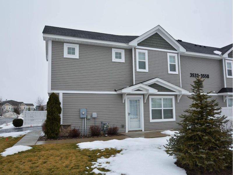 3552 White Pine Way, Stillwater, MN 55082