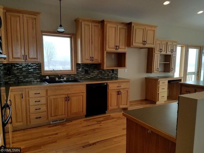 37389 Nacre St NW, Dalbo, MN 55017