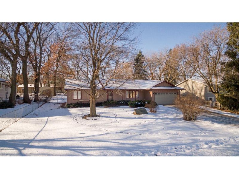 10748 Flora St NW, Coon Rapids, MN 55433