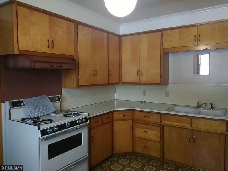 405 Pearl St, Balsam Lake, WI 54810