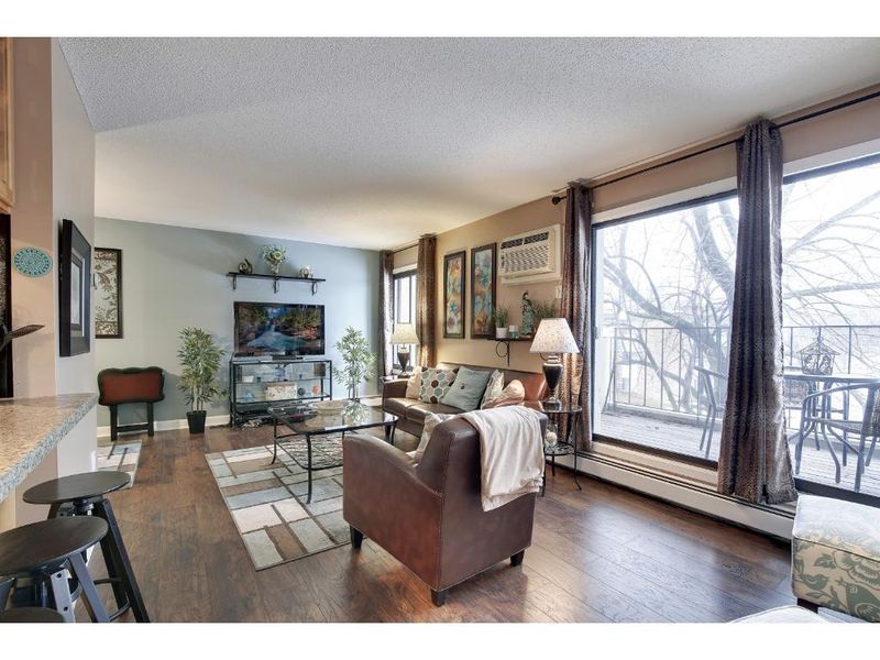 4110 Rahn Rd #A221, Eagan, MN 55122