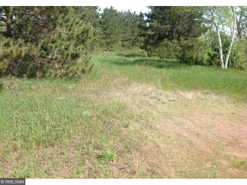 9510 430th St, Harris, MN 55032