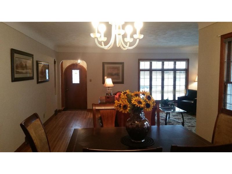 997 Cherokee Ave, West Saint Paul, MN 55118