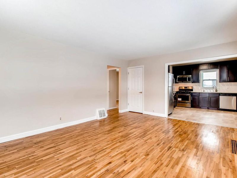 5054 Emerson Ave N, Minneapolis, MN 55430