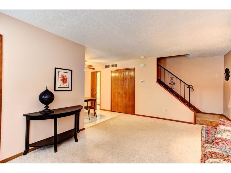 6109 78th Ave N, Brooklyn Park, MN 55443